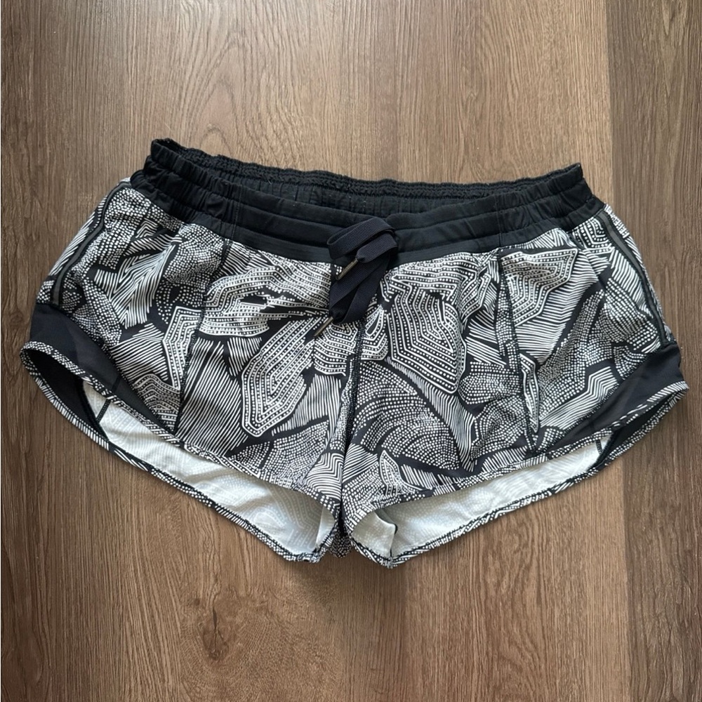 2” Hotty Hot Shorts